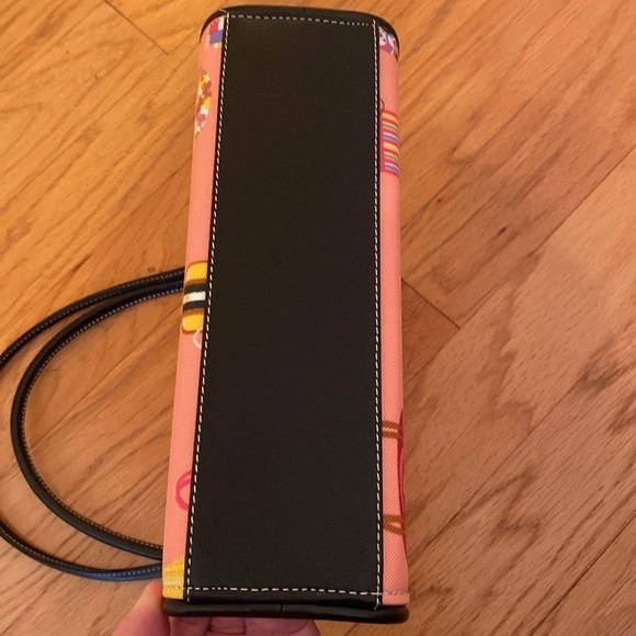 Pink handbag with novelty fun purse print black handles - Picture 6 of 11